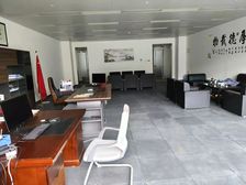 保利国际广场,北向看山景带办公用品,可申请租金补贴,带阳台