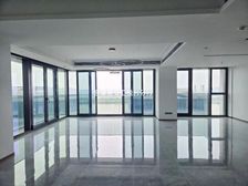 保利鱼珠港 精装好房 交通便捷 次新房 中间好楼层