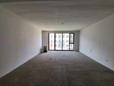 北海路泰华旁 多层电梯洋房 239平方大平层