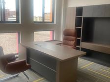 精装带家具 123平 价格可面议 印象城旁 可隔间