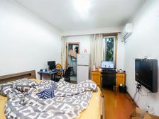 正南塘南新村1室1厅精装修