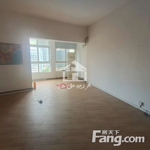 正南金凤凰南湖御景1室1厅