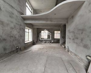 南宁市仙葫公安住宅小区5房3厅228万