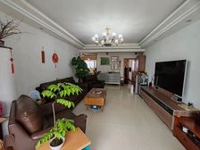 视野好 ,装修保养好,房东高位接现低位出,捡漏王,可拎包入住