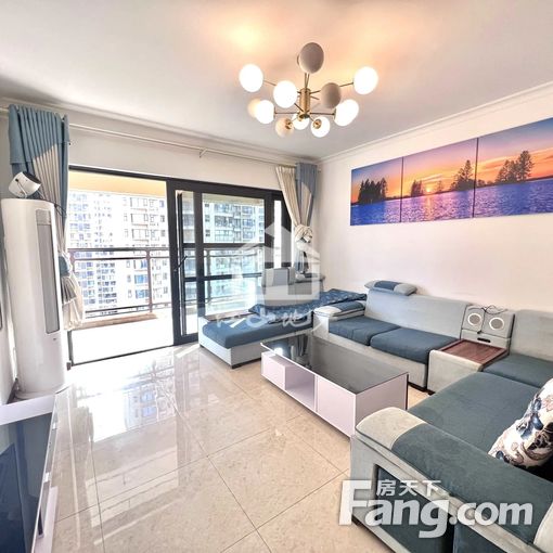 绿地中央广场(二期)精装3房 居家配齐