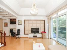 浦东张江豪装4房 南北通透电梯低层 满五精装143平