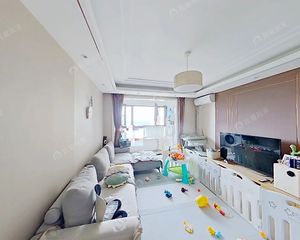 新宫4+19号线 2017年商品房小区 全明三居