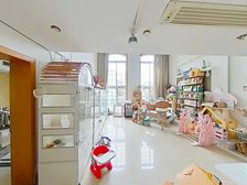 美之国花园别墅 出行方便 一楼带院子 环境好 !