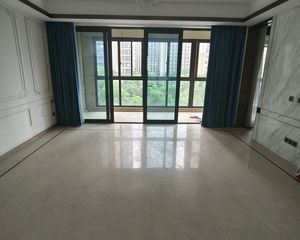 中交君玺4室2厅3卫南朝向750.0万元/套出售