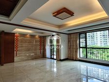 荣和大地一组团 4房2厅266万