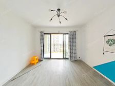 高铁新城 · 中海珑湾锦园,4房2厅,中间楼层,随时看房