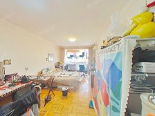 3楼,厨卫全明一房一厅,诚心卖,看房提前约