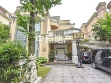 汤臣高尔夫二期新出带挑空户型,南北朝向,5房设独栋别墅。