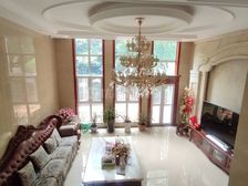 经典天成双拼豪装别墅急售