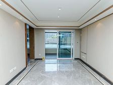 保利滨江上品 全新 送露台 四房三卫采光无遮挡