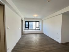 芳菲郡3室2厅1卫南朝向270.0万元/套出售