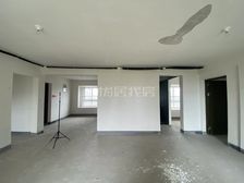 高铁站商圈,大四房大横厅设计,南北通透采光佳,清水毛坯