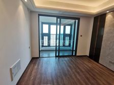 106平 中骏璟峰云庭 电梯房 精装 3室 看房方便 有钥匙