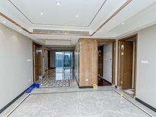 滨江上品 安静位置 四房三卫 采光好 户型正气