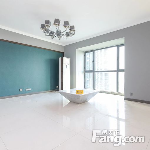 Äϱ±Í¨Í¸ Ȫ˴²Æ¸»ÖÐÐÄ 3ÊÒ2Ìü ¾«×°ÐÞ