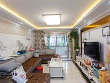 装修30w!3房2卫!近地.铁!忍痛出售!