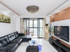 雅戈尔潇邦西区小区前排 通透三房两卫 看房提前联系