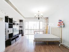 朝庭公寓3室2厅精装修