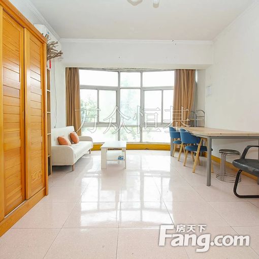 一室一厅!集中供暖!二层!落地大窗!采光好!配套齐!