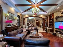 双拼别墅 豪华装修 非常诚心卖 价格可谈 保养新拎包入住