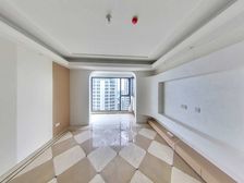 海语天下(海语府) 4室2厅 南 精装