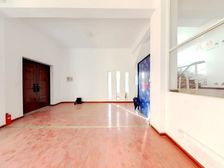 (临河,双拼西首,大花园)洪都花园双拼别墅,位置很好,诚售