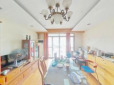 徐汇龙华正南花苑 南北通透三房 满五住宅 顶层视野佳 带车位