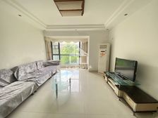 荣和中央公园3房2厅176万