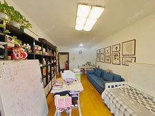 满5V1, 中间楼层,采光好