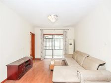 飞机户型三房,租客住