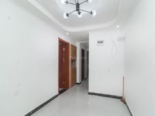 《新上》中间楼层,不靠路,家具家电全送,看房随时,看中好谈