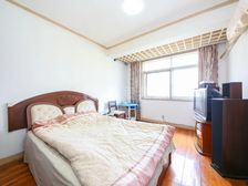 紫叶花园,全明两房,加13.8平方大露台,13.18双轨交