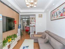 新上好房源 带阁楼 复式 9号顾唐路300米 看房方便