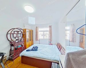 小区马上改造,精装修,邻龙潭湖,双地铁,潘家园南里,南向两居