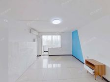 东四块玉南街 南北通透两居室 五年 视野好 近公园