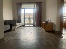 新上:小区中心位置 带阁楼 大阳台 利用 户型正气 随时