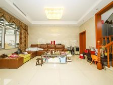 上河花园业主装修好自住下叠4室3厅带朝阳大花园地下室实景拍摄