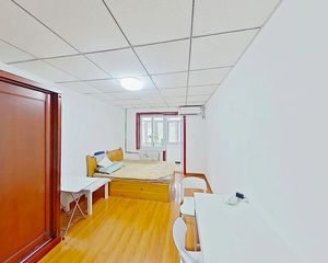 丰台丽泽南北通透两居 满五精装低层好房