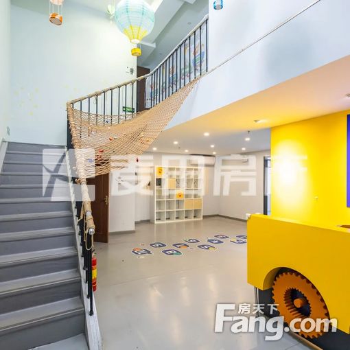 8室1厅万科公园5号3