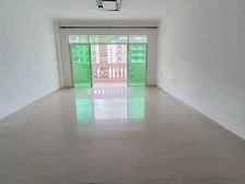 低于市场价20万超靓户型 南北通透 金山湖旁边 综合楼