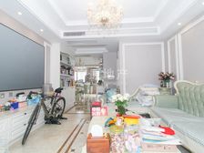 采光充足,小区中心位置,中式风格,主卧朝南