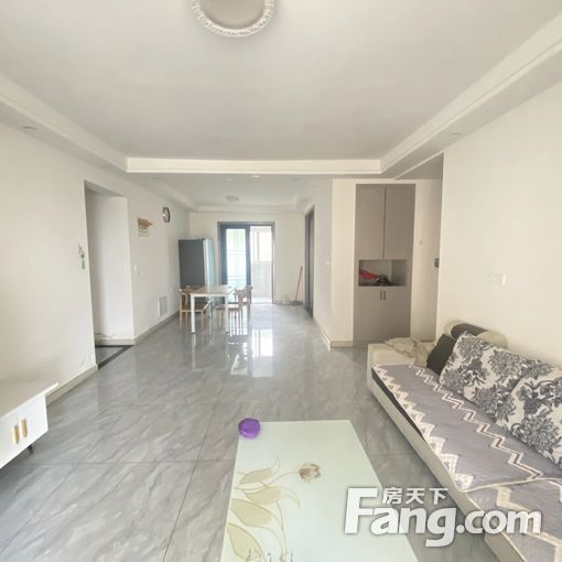 ÕýÄϹ㺣Ã÷Öé¼ÑÔ·3ÊÒ2Ìü¾«×°ÐÞ