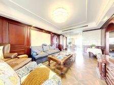 金鸡湖花园,顶复,可看湖景,精装修保养好,空中别墅满五