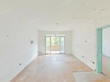 近双轨交 正规商品房 购物方便 南北直通 餐客一体 中间楼层