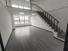 海曙奥特莱斯旁君寰科创中心81平精装出租